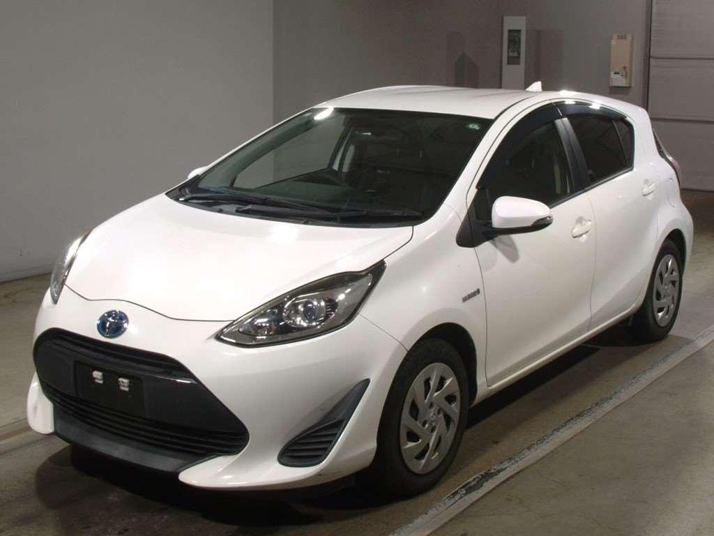 TOYOTA AQUA S Image 3