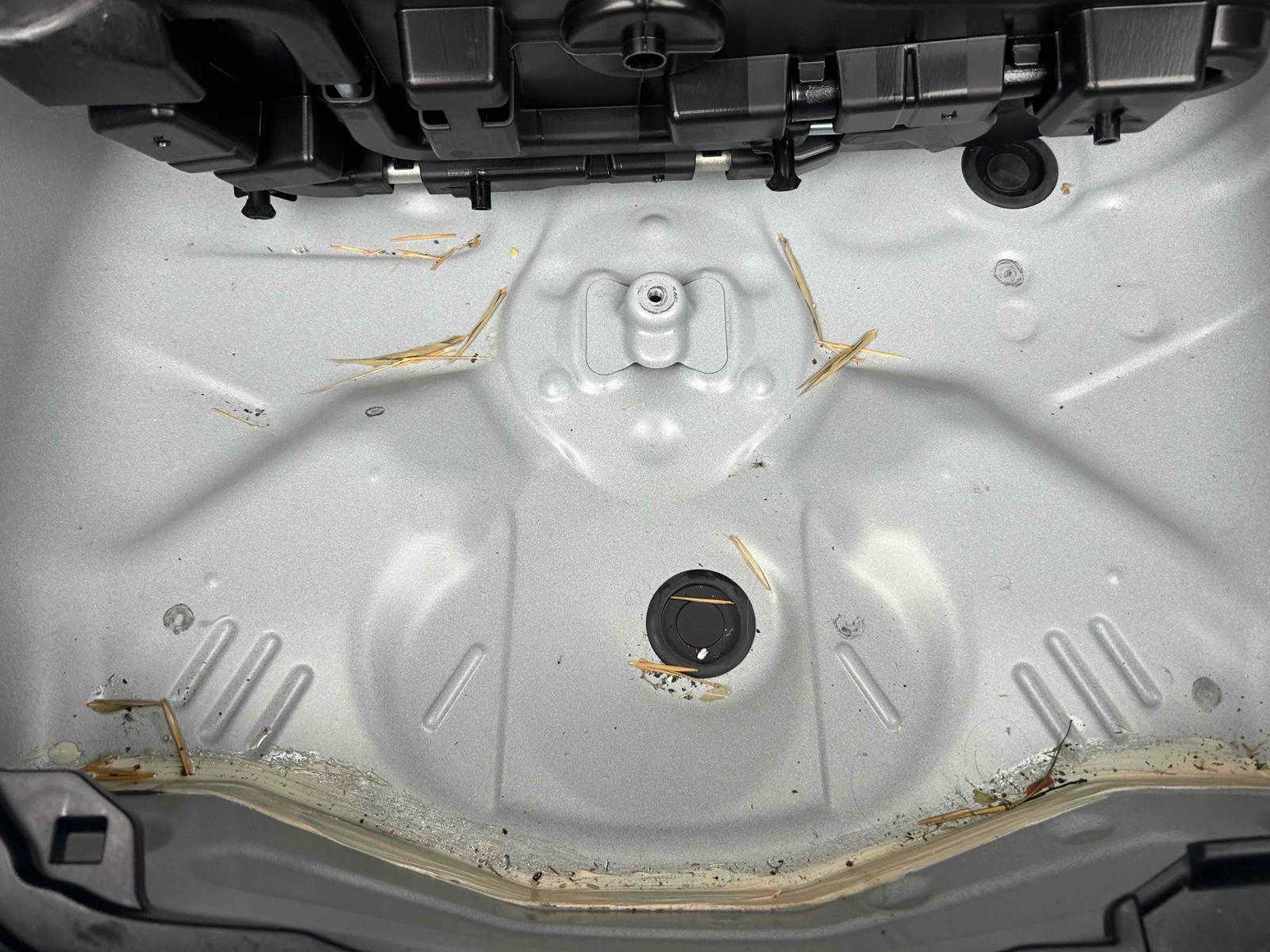 TOYOTA AQUA S Image 16