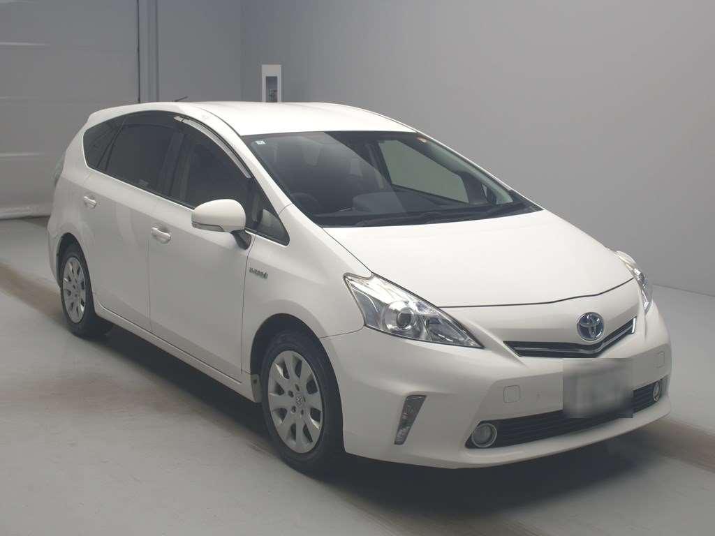 TOYOTA PRIUS ALPHA S L SELECTION Image 4