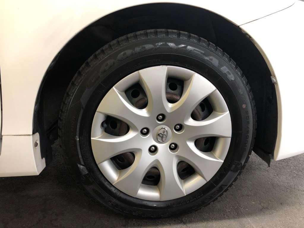 TOYOTA PRIUS ALPHA S L SELECTION Image 10