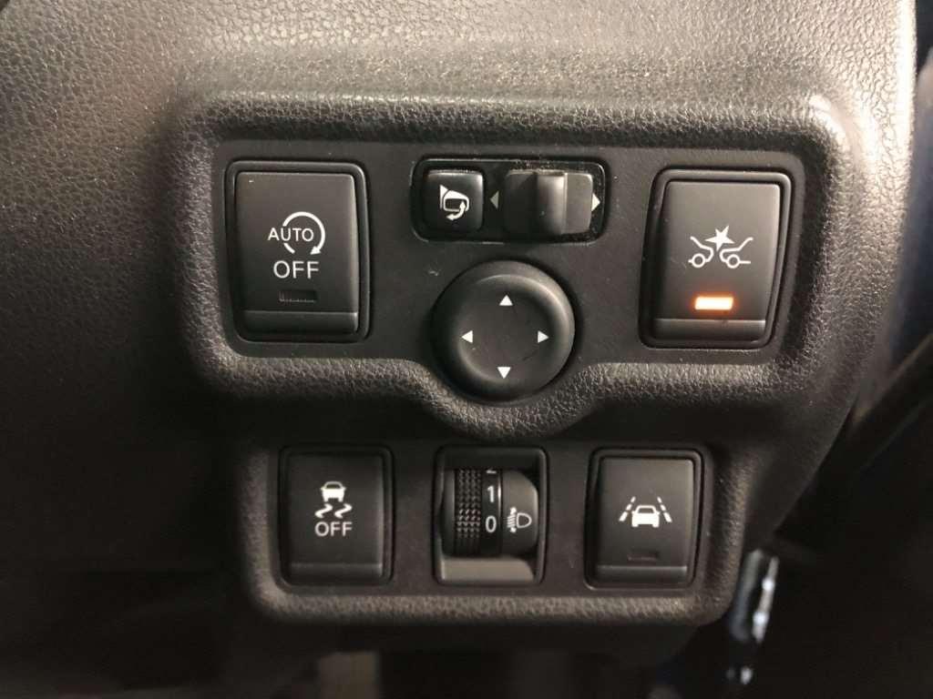 NISSAN NOTE X EMERGENCY BRAKE PACKAGE Image 7