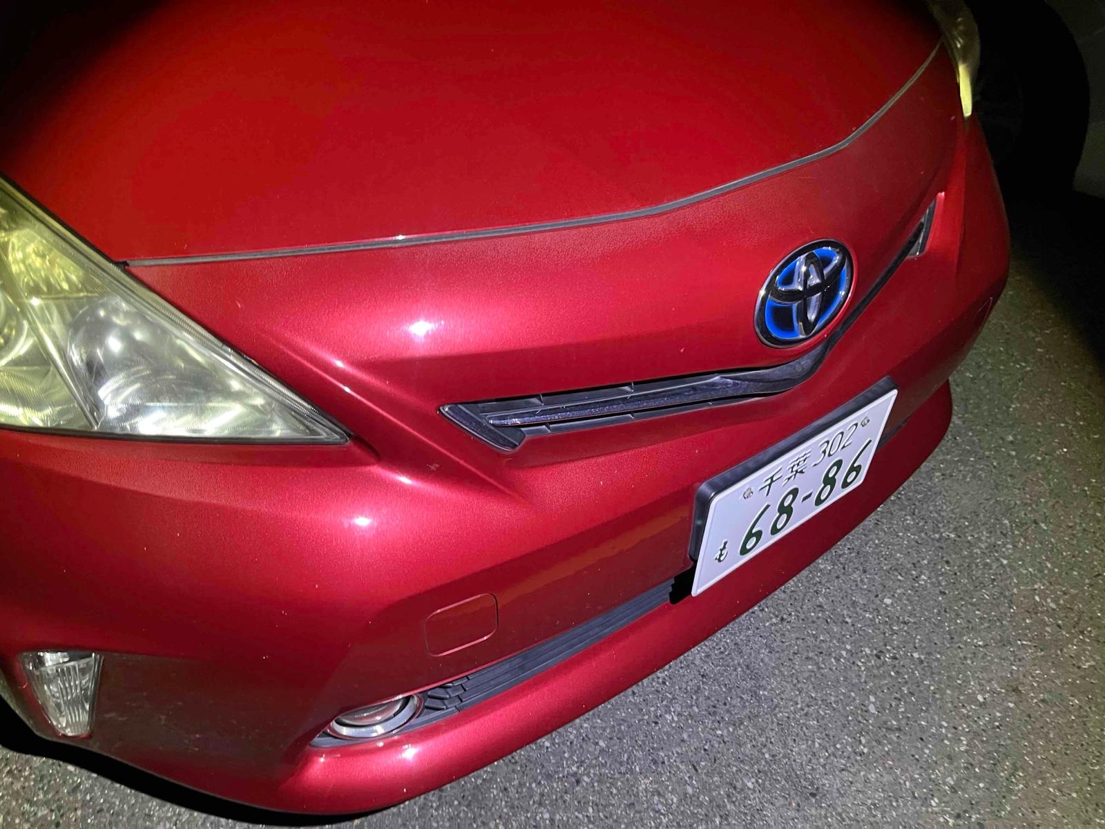 TOYOTA PRIUS ALPHA S Image 13