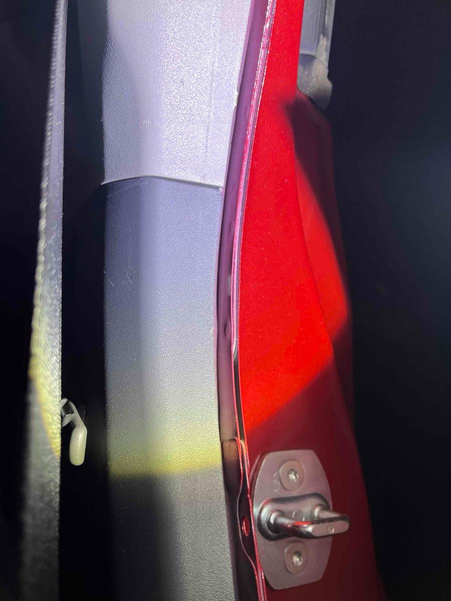 TOYOTA PRIUS ALPHA S Image 21