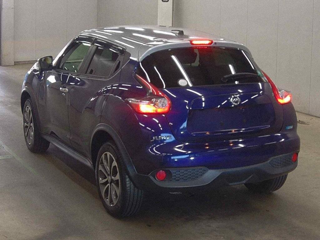 NISSAN JUKE 15RX V SELECTION DRESS UP Image 2