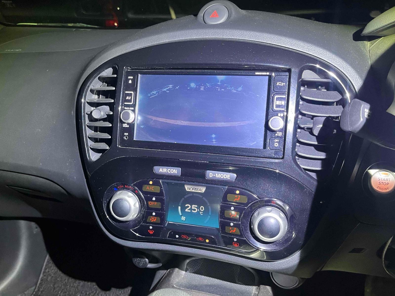 NISSAN JUKE 15RX V SELECTION DRESS UP Image 7