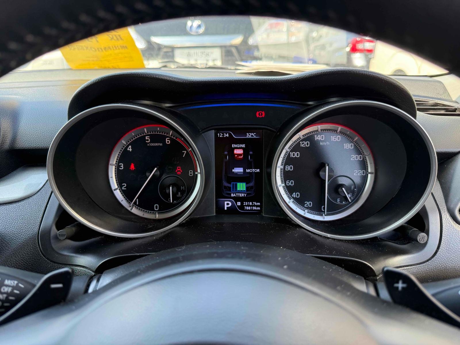 SUZUKI SWIFT HYBRID ML Image 5