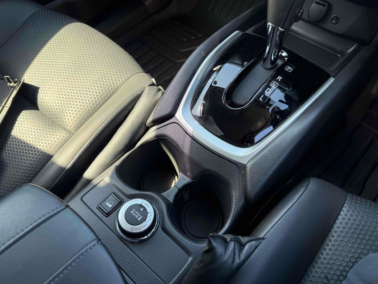NISSAN X-TRAIL 20X Image 6