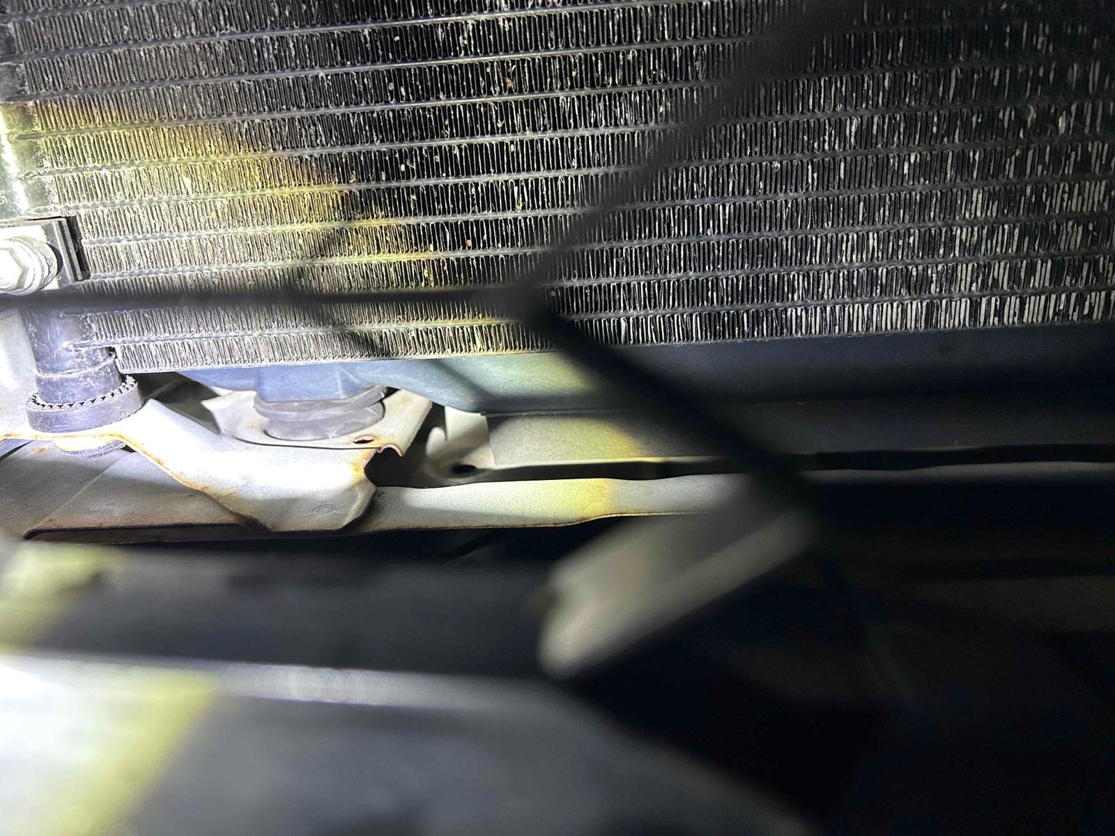 HONDA VEZEL HYBRID X Image 21