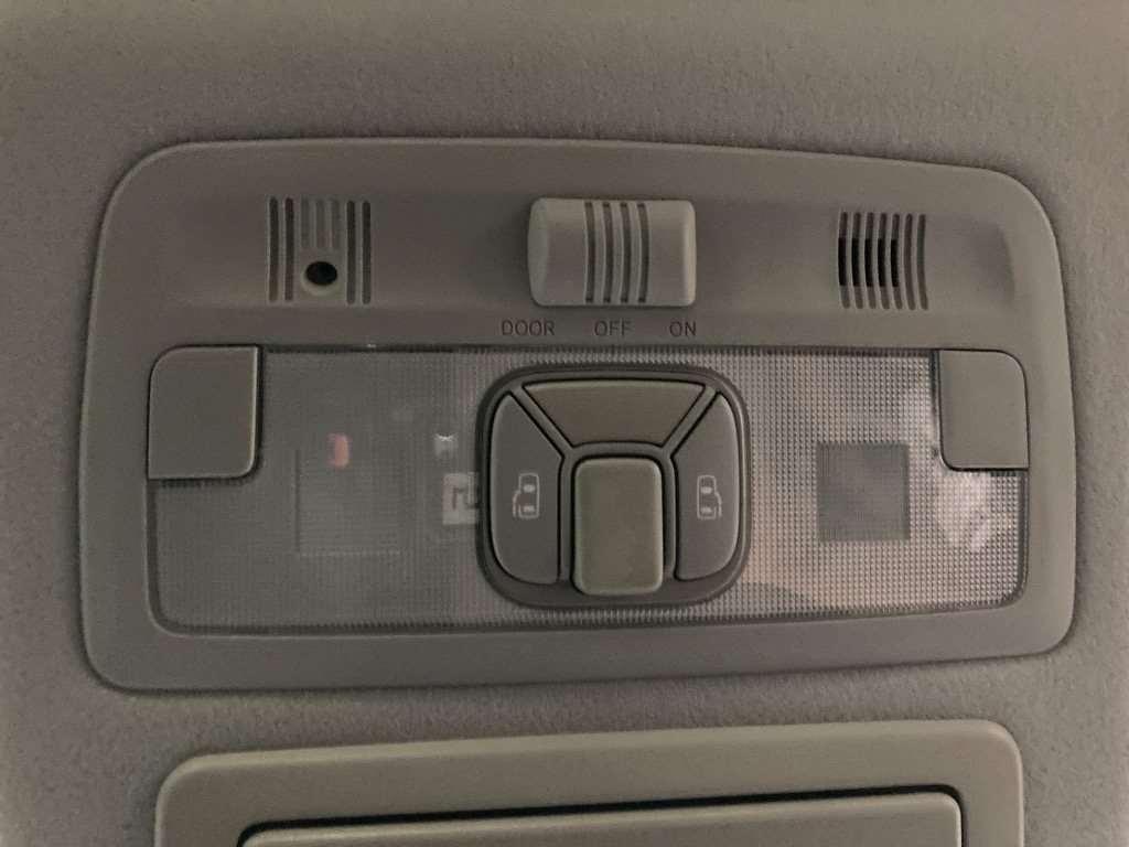 TOYOTA ESTIMA AERAS Image 12