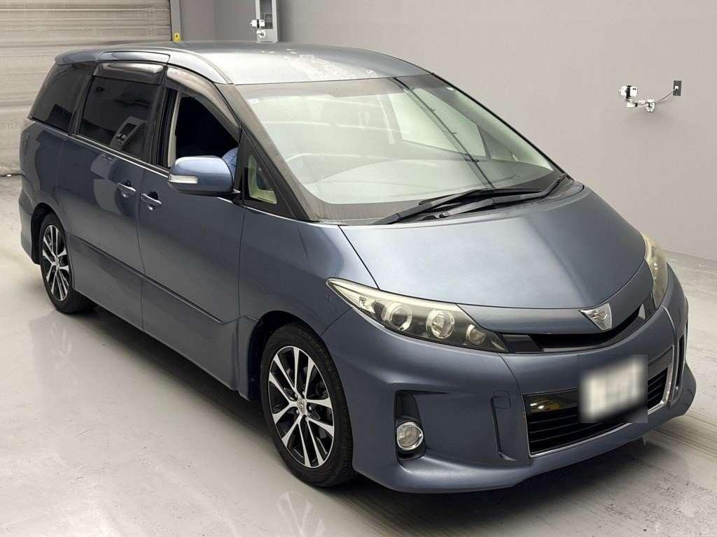 TOYOTA ESTIMA AERAS Image 4