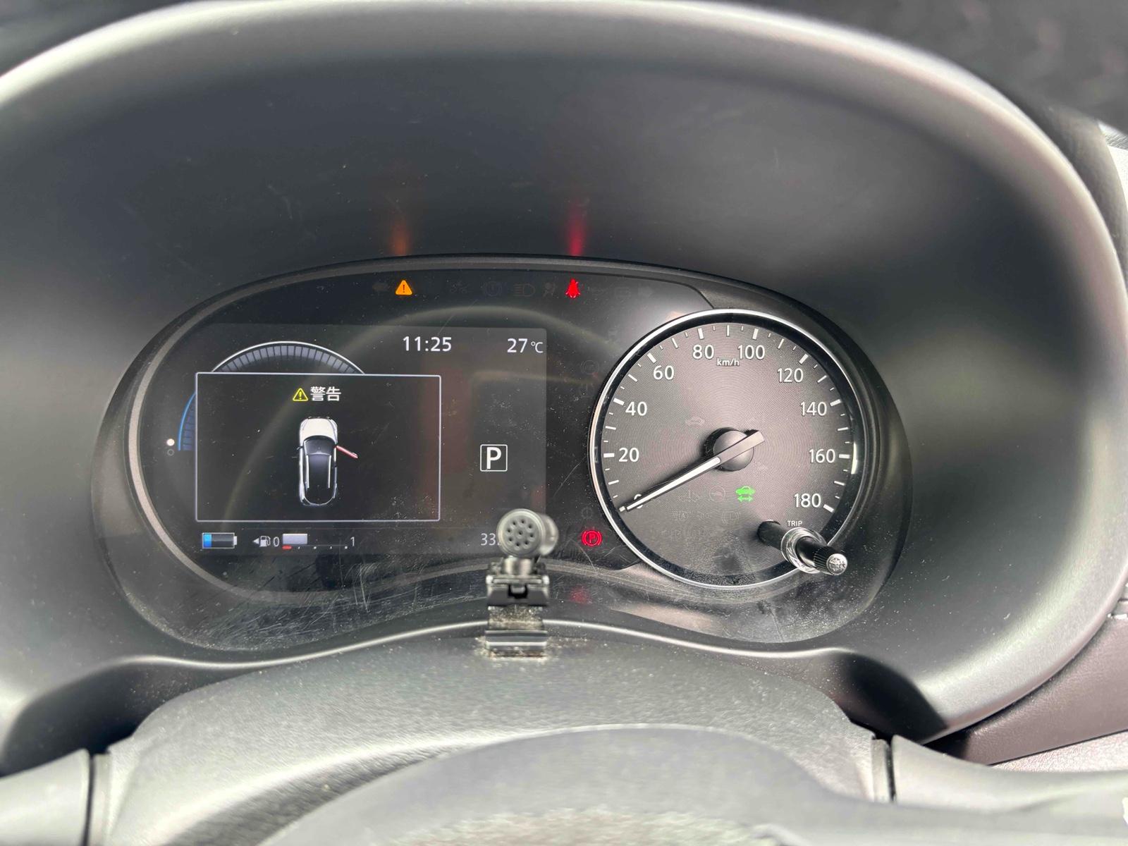 NISSAN KICKS 5D X Image 13
