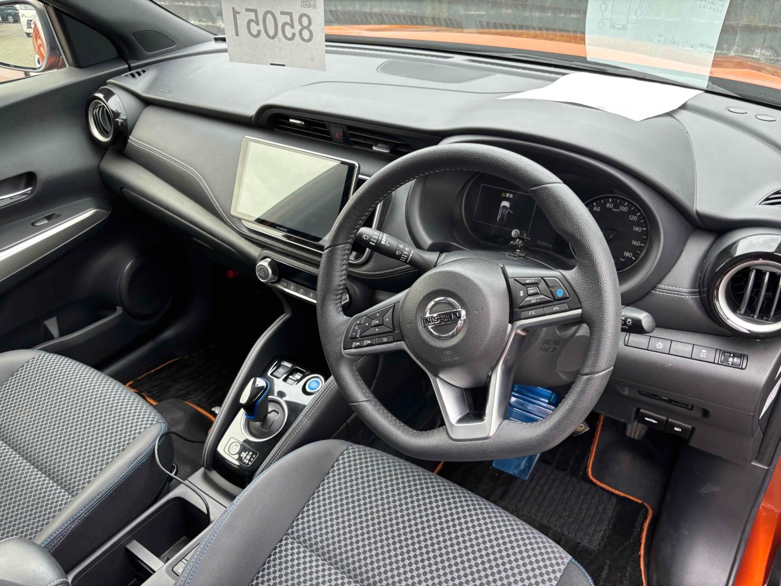 NISSAN KICKS 5D X Image 9