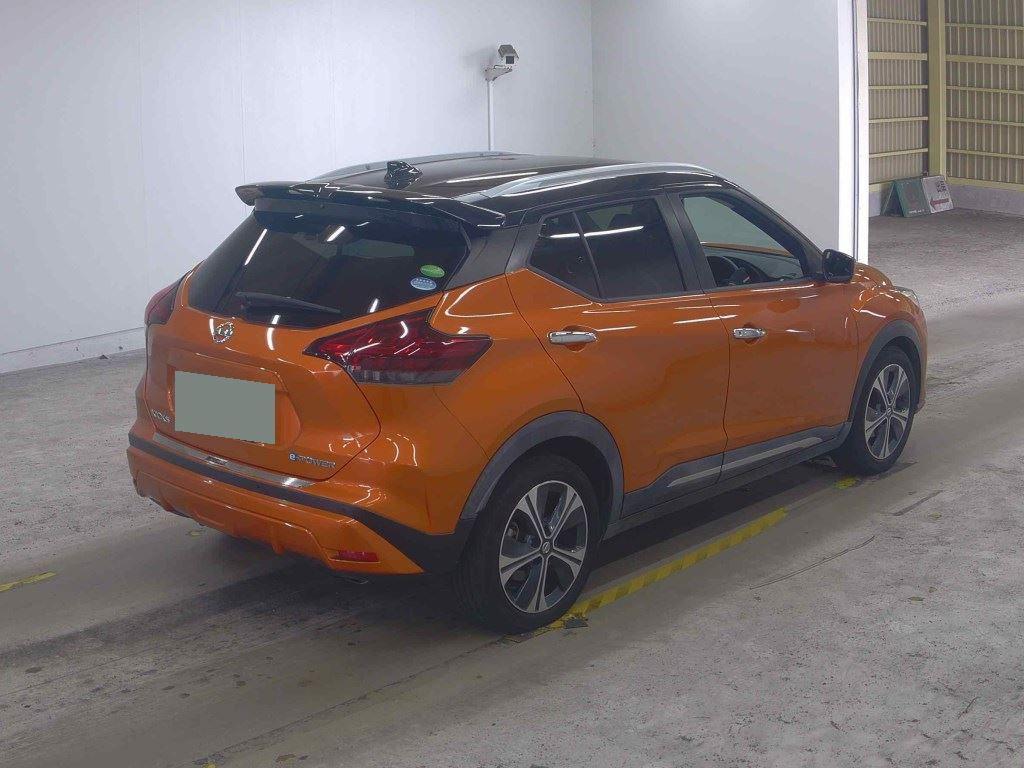NISSAN KICKS 5D X Image 7