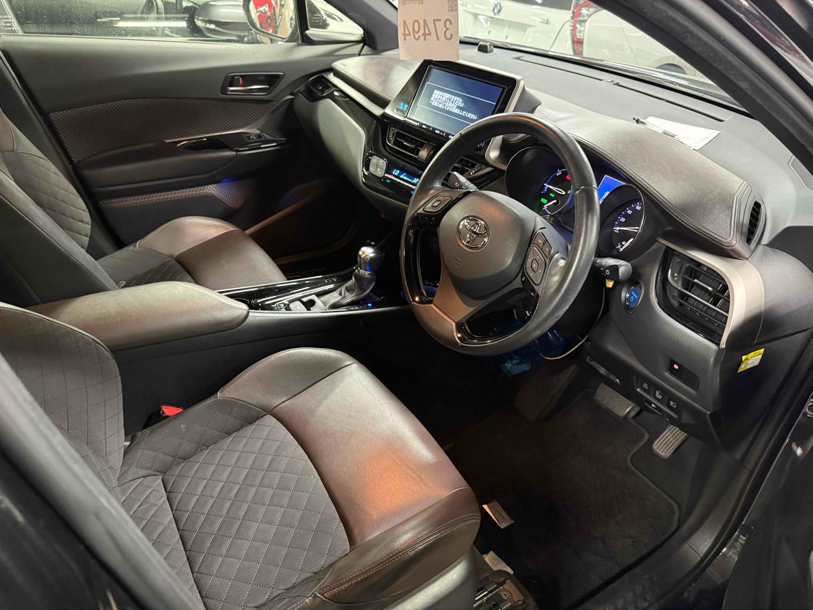 TOYOTA C-HR G Image 3
