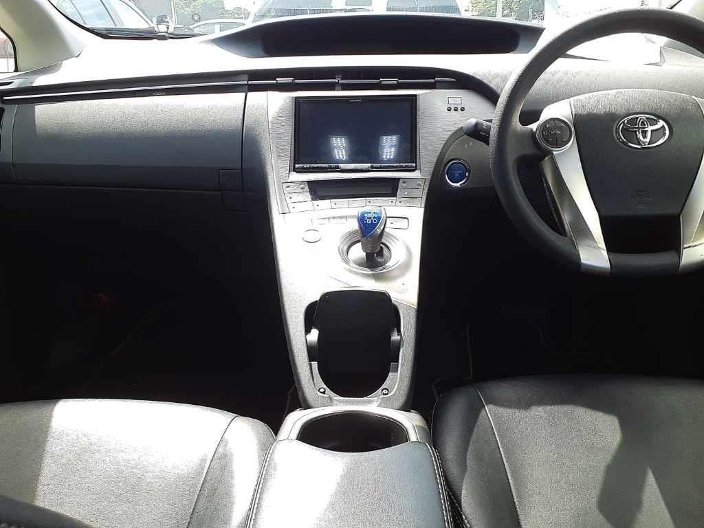 TOYOTA PRIUS S TOURINGSELECTION MY CODE Image 11