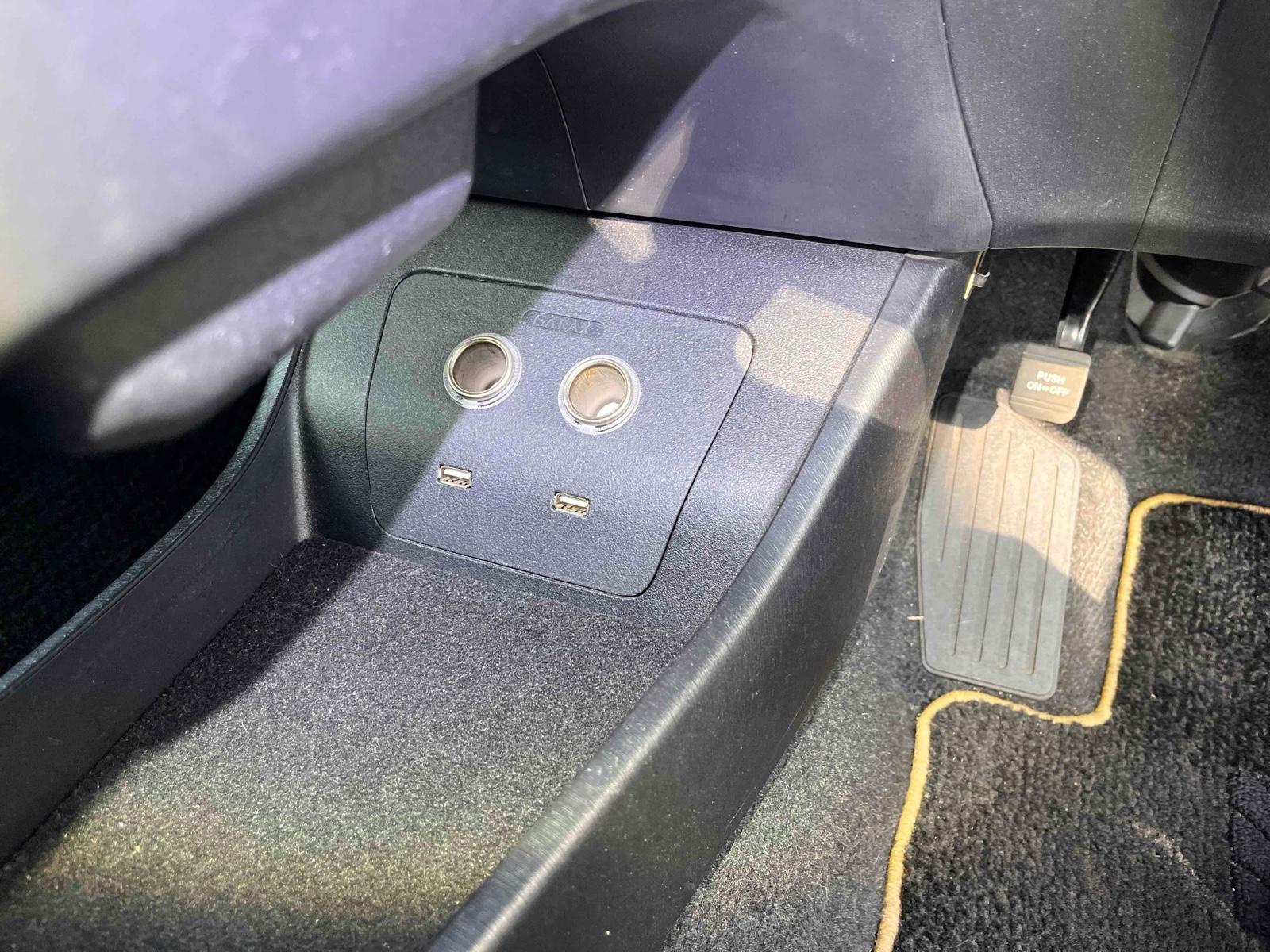 TOYOTA PRIUS S TOURINGSELECTION MY CODE Image 18