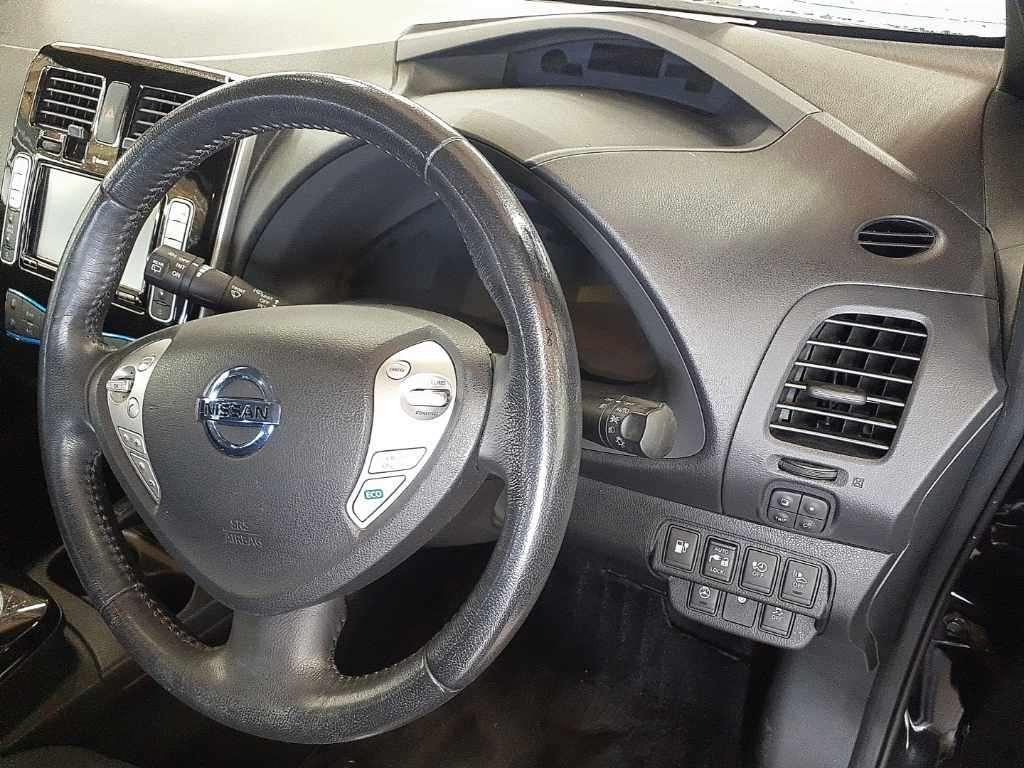 NISSAN LEAF X(24KWH) Image 3
