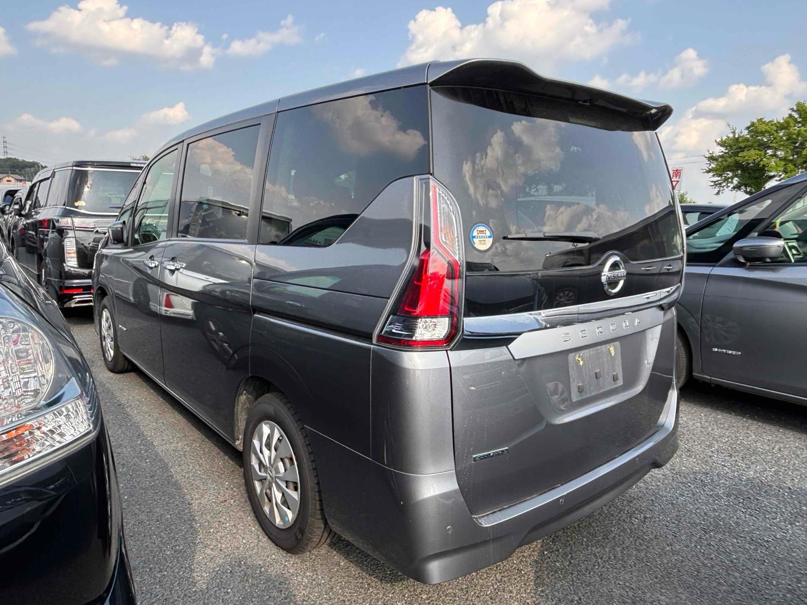 NISSAN SERENA XV Image 11