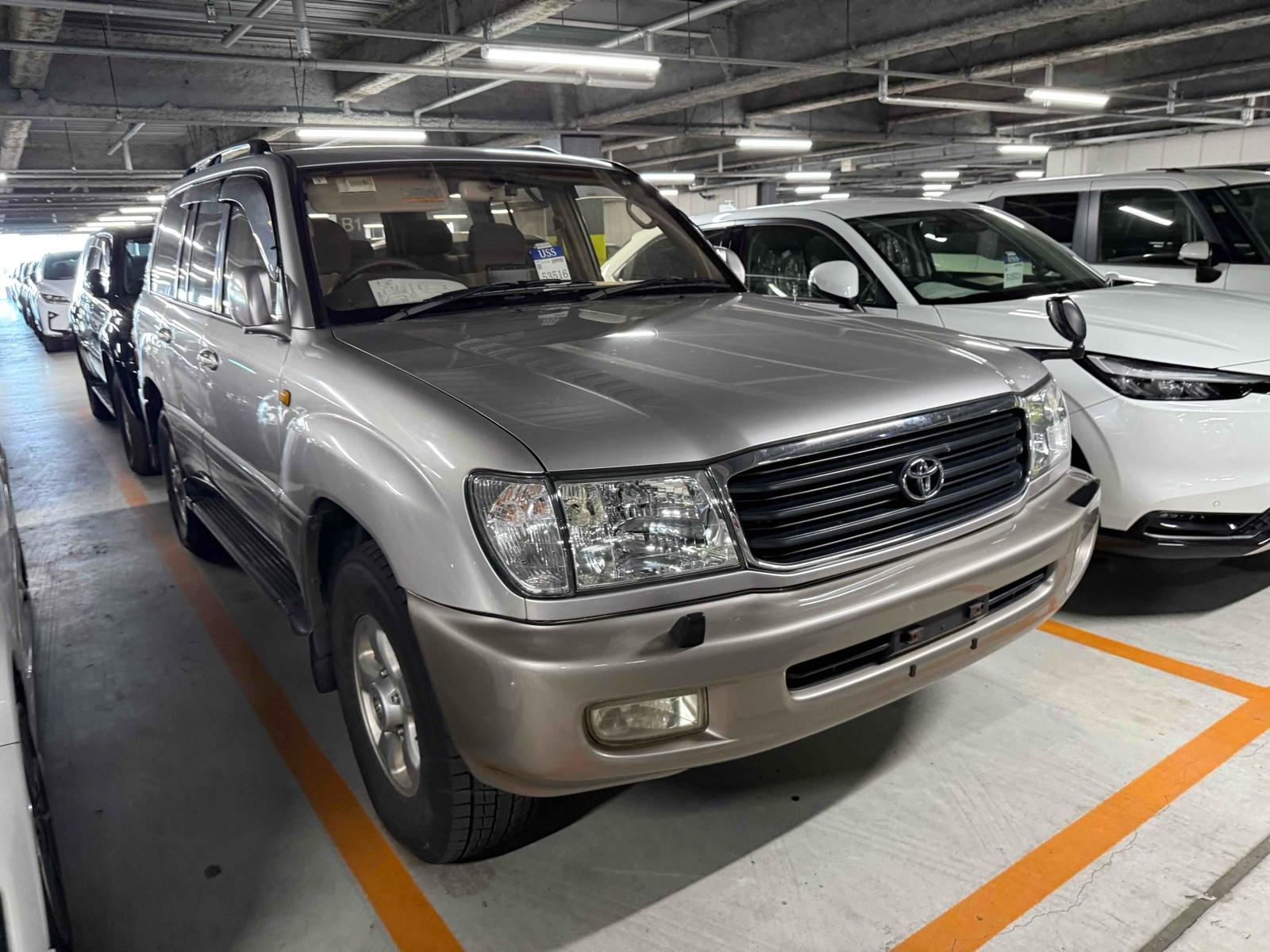 TOYOTA LAND CRUISER 100 4WD VX LIMITED Image 7