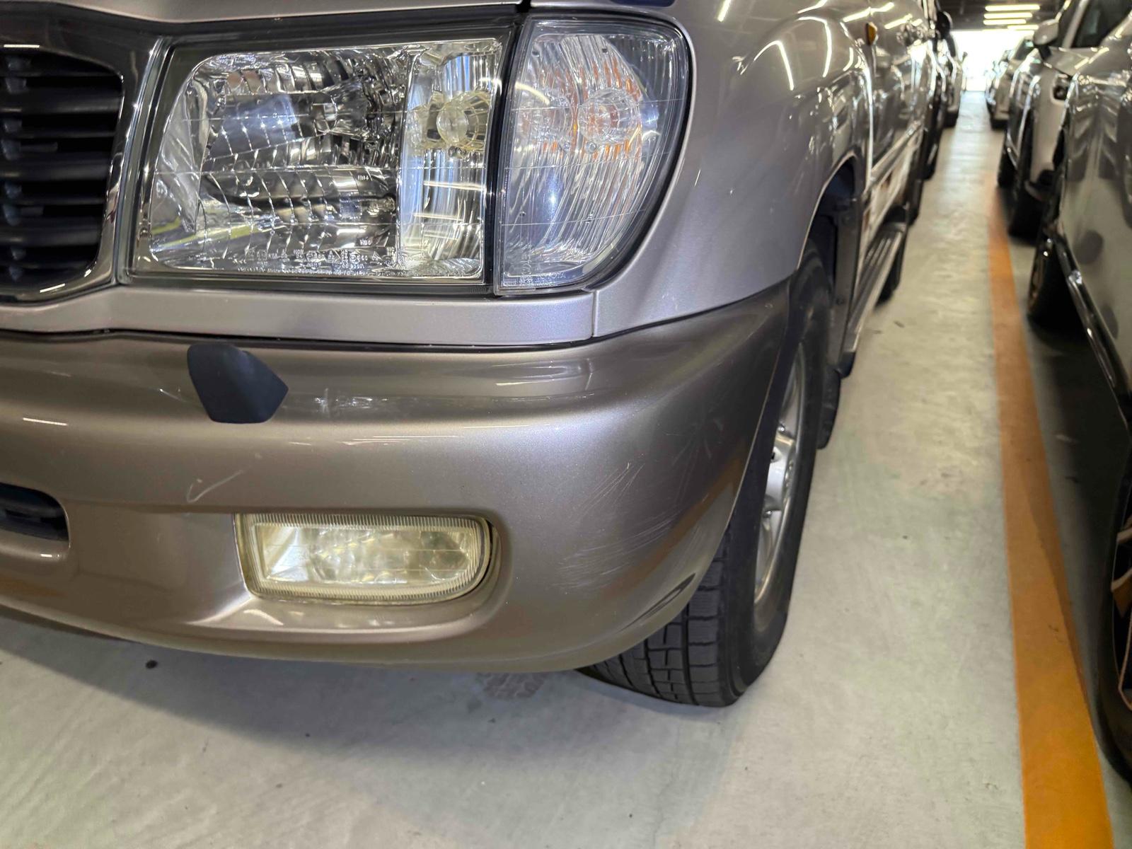 TOYOTA LAND CRUISER 100 4WD VX LIMITED Image 18