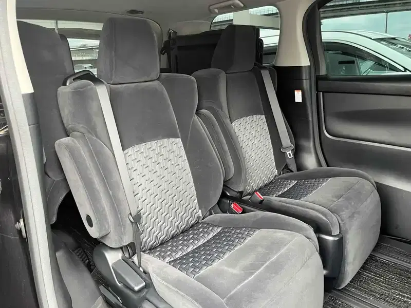 TOYOTA VELLFIRE 2.5Z Image 6