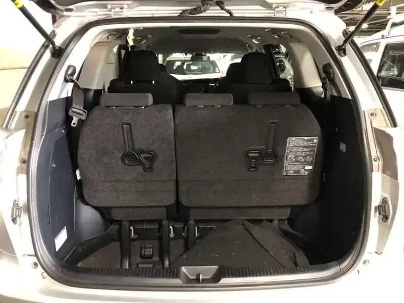 TOYOTA ESTIMA HYBRID AERAS 4WD Image 8