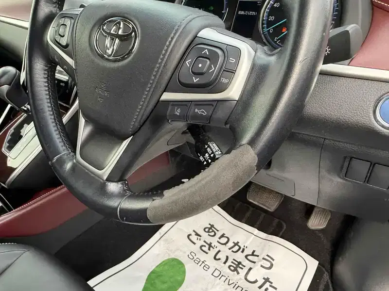TOYOTA HARRIER HYBRID PREMIUM 4WD Image 29