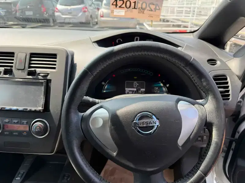 NISSAN LEAF  Image 13