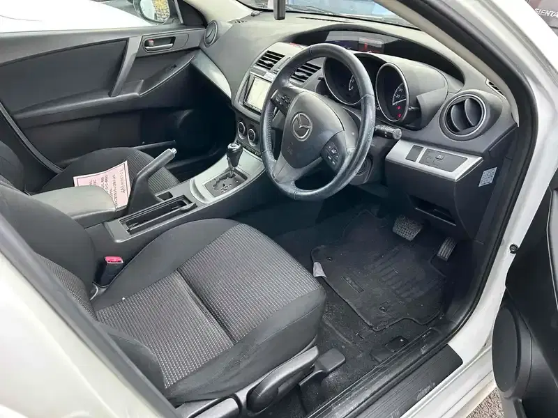 MAZDA AXELA SPORTS 15S Image 13