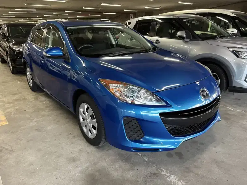 MAZDA AXELA 20C- SKYACTIVE Image 1