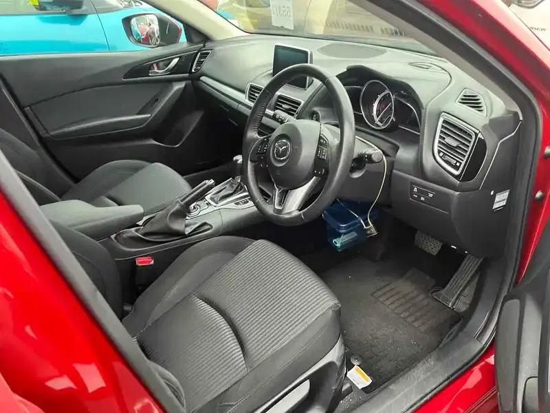MAZDA AXELA SPORT 20S TOURING Image 5