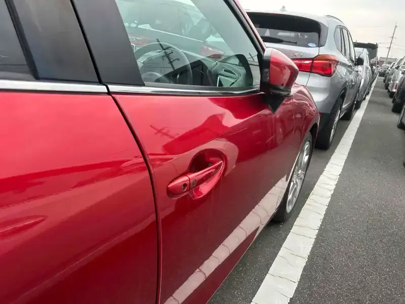 MAZDA AXELA SPORT 20S TOURING Image 10