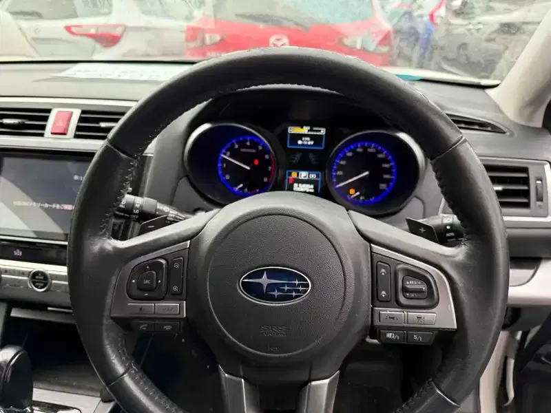 SUBARU LEGACY OUTBACK LIMITED 4WD Image 7