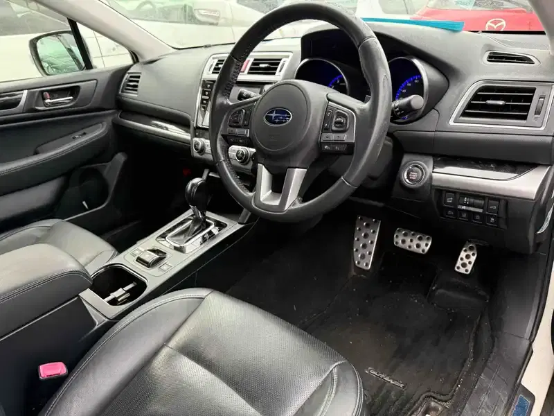 SUBARU LEGACY OUTBACK LIMITED 4WD Image 6