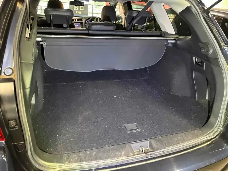 SUBARU OUTBACK 4WD LIMITED Image 11
