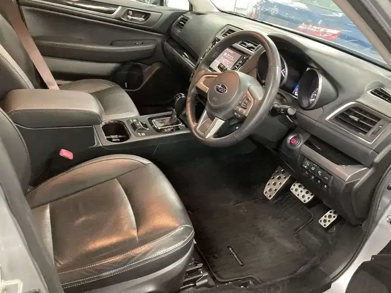 SUBARU LEGACY OUTBACK LIMITED 4WD Image 3