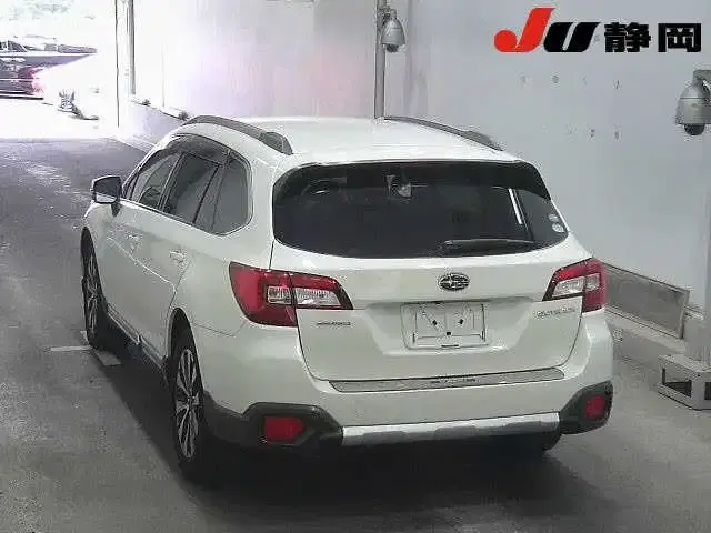 SUBARU LEGACY OUTBACK LTD 4WD Image 4