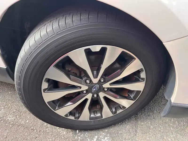 SUBARU LEGACY OUTBACK LTD 4WD Image 30