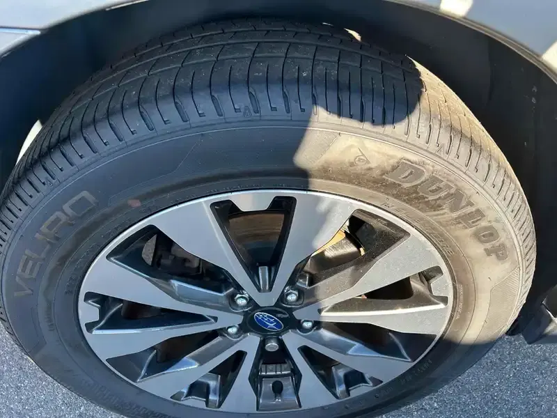 SUBARU LEGACY OUTBACK LIMITED 4WD Image 14