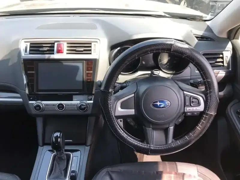 SUBARU LEGACY OUTBACK LIMITED 4WD Image 6