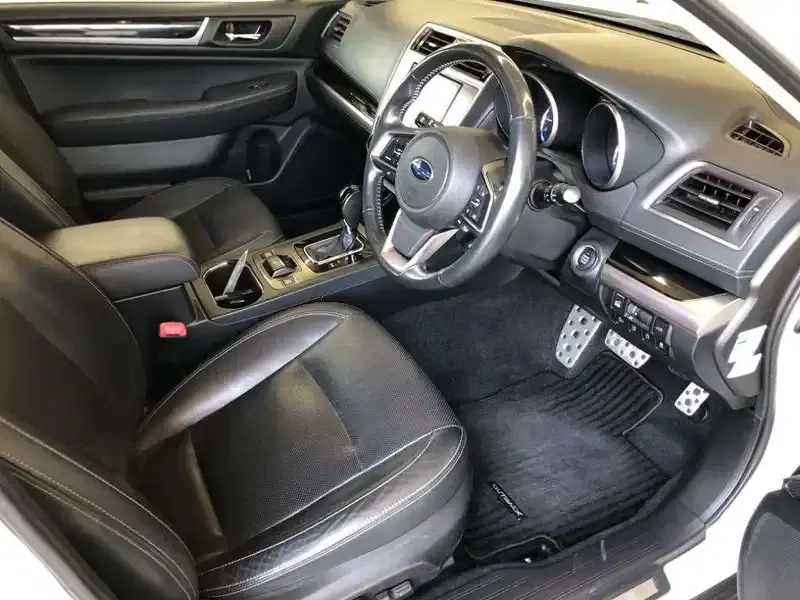 SUBARU LEGACY OUTBACK LIMITED 4WD Image 5
