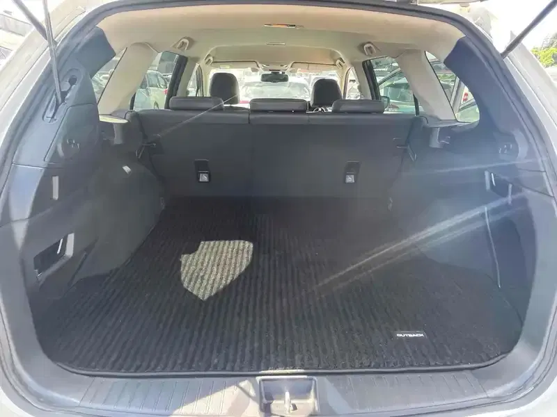 SUBARU LEGACY OUTBACK LIMITED 4WD Image 23