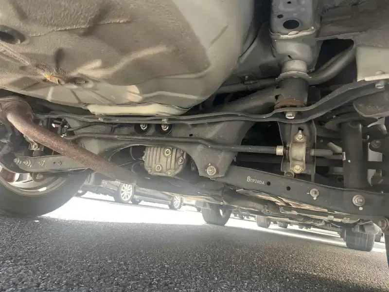 SUBARU LEGACY OUTBACK LIMITED 4WD Image 22