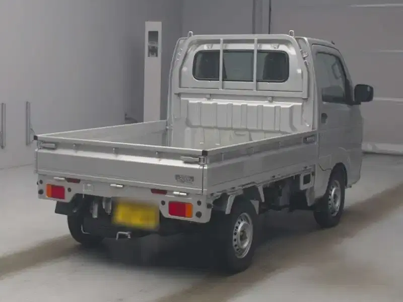 SUZUKI CARRY TRUCK KC 4WD Image 2