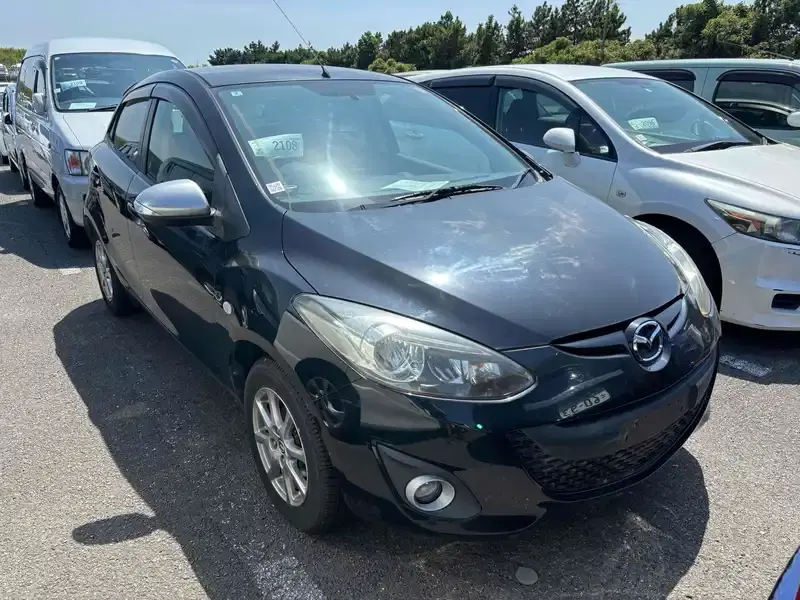 MAZDA DEMIO 13SKYACTIVE SHOOTING STAR Image 1