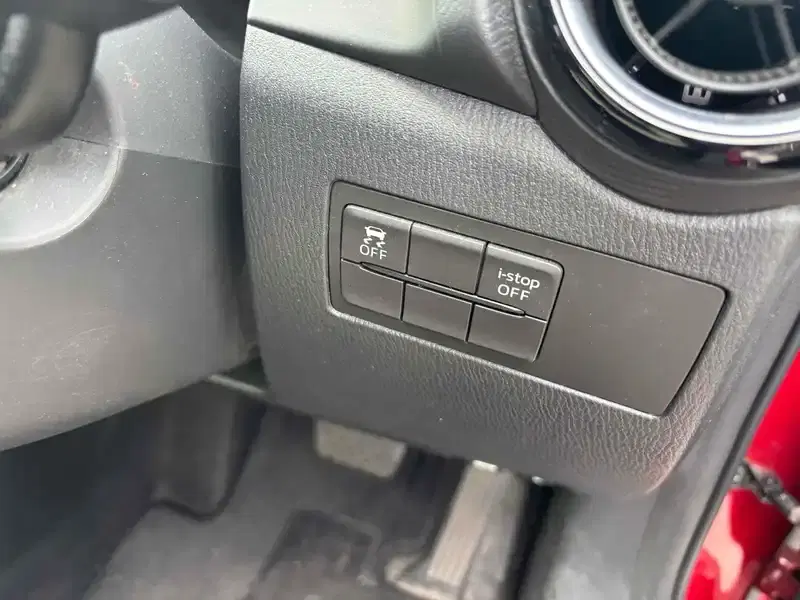 MAZDA DEMIO 13S_L PACKAGE Image 6