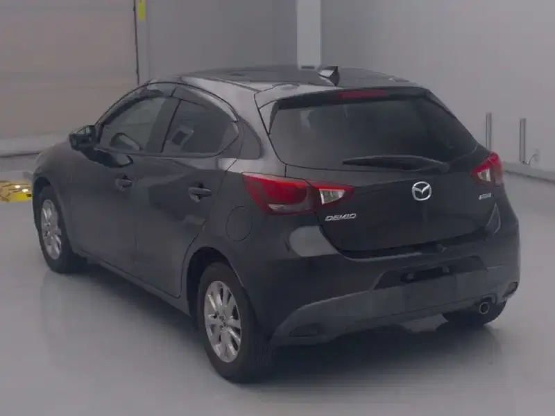 MAZDA DEMIO BLACK LEATHER LIMITED Image 4