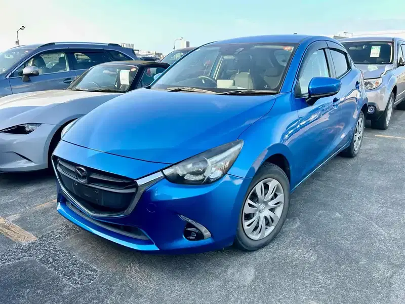 MAZDA DEMIO 13S Image 1
