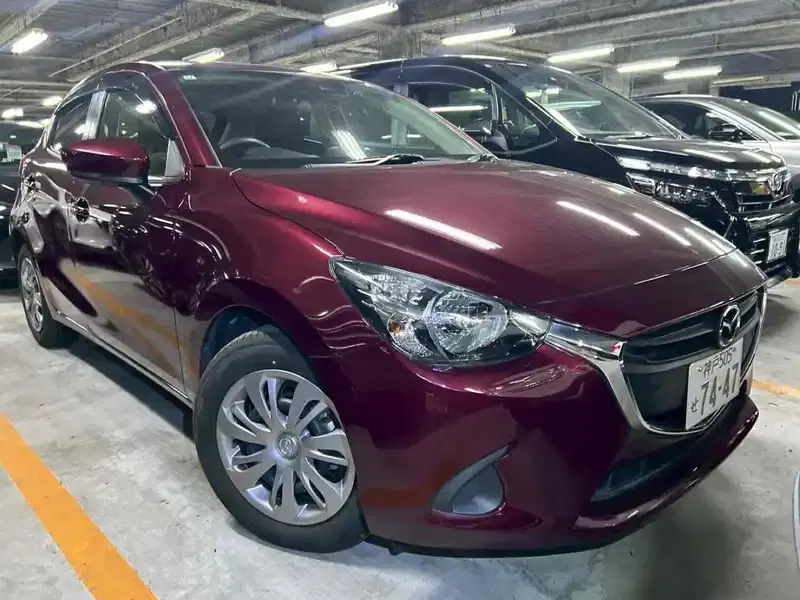 MAZDA DEMIO 13S Image 7