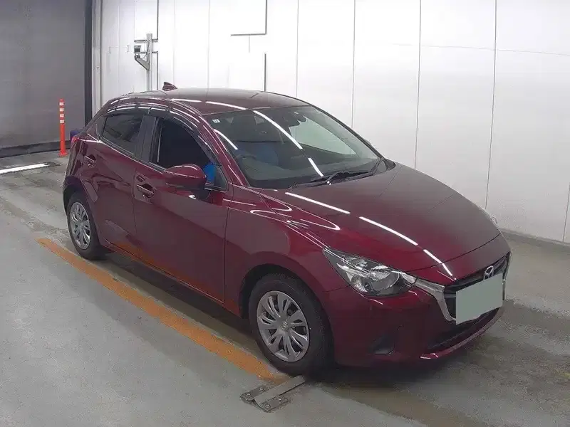 MAZDA DEMIO 13S Image 1